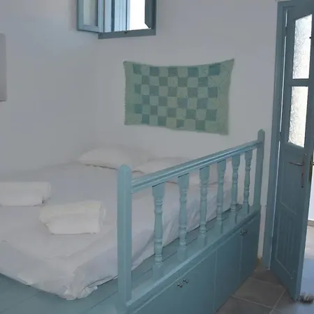 Polixeni Villa Gennadi